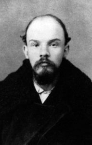 LENIN EN 1895, POCO ANTES DE FUNDAR EL PARTIDO SOCIALDEMÓCRATA RUSO