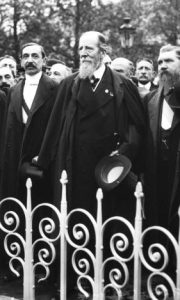 ACTO DE LA LIGA DE PATRIOTAS DURANTE LA FIESTA DE JUANA DE ARCO EN 1913