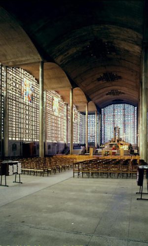 INTERIOR DE LA IGLESIA DE NOTRE DAME. AUGUSTE PERRET. Le Raincy. 1922